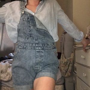 Striped layering collared shirt